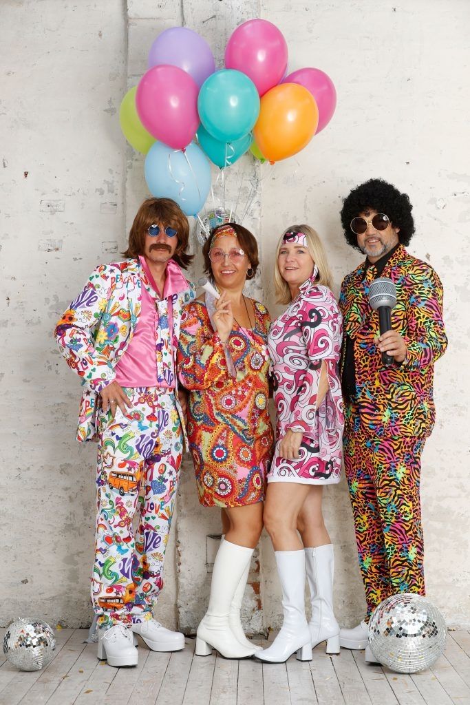Partyartikel und Hippie Kostüme für Fasching in Hamburg
